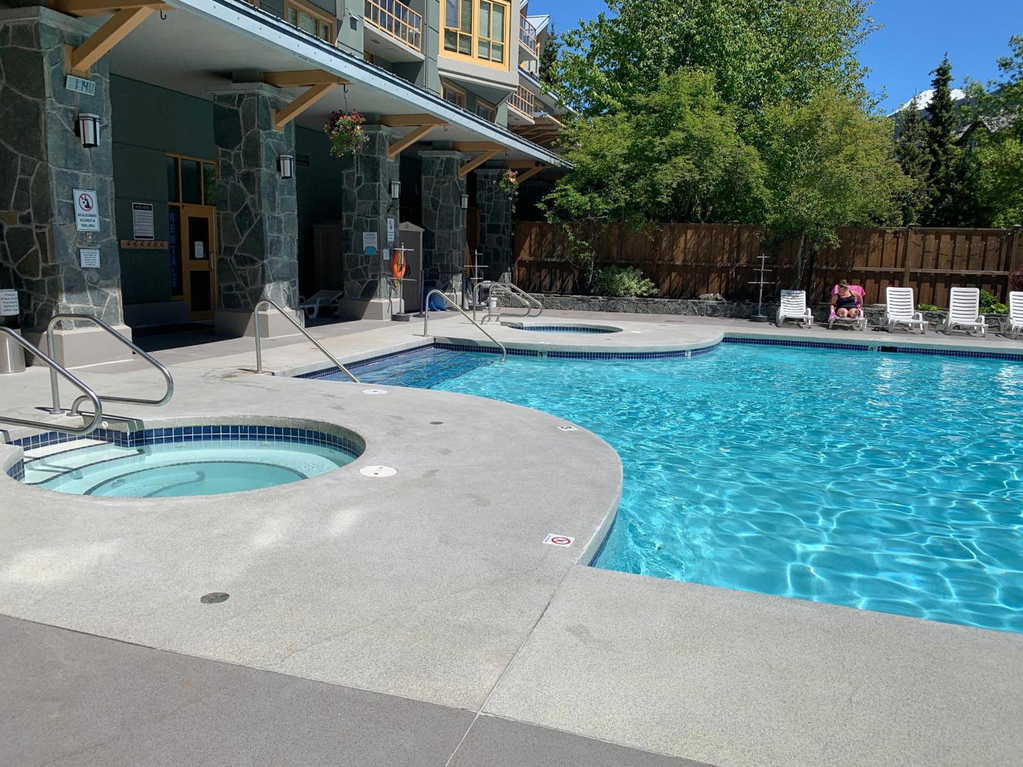 Spring Summer Special Cascade Lodge Suite Wifi 2 Hot Tubs Pool Gym Sauna Ski & Bike Storage Room Whistler Exterior foto